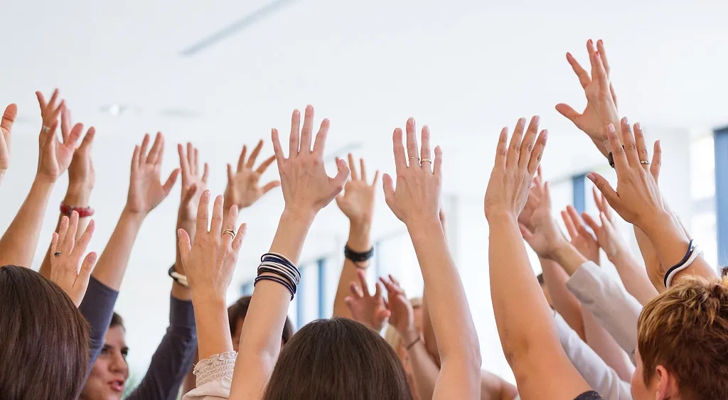 謀求業(yè)務多元發(fā)展 資本競逐公募牌照